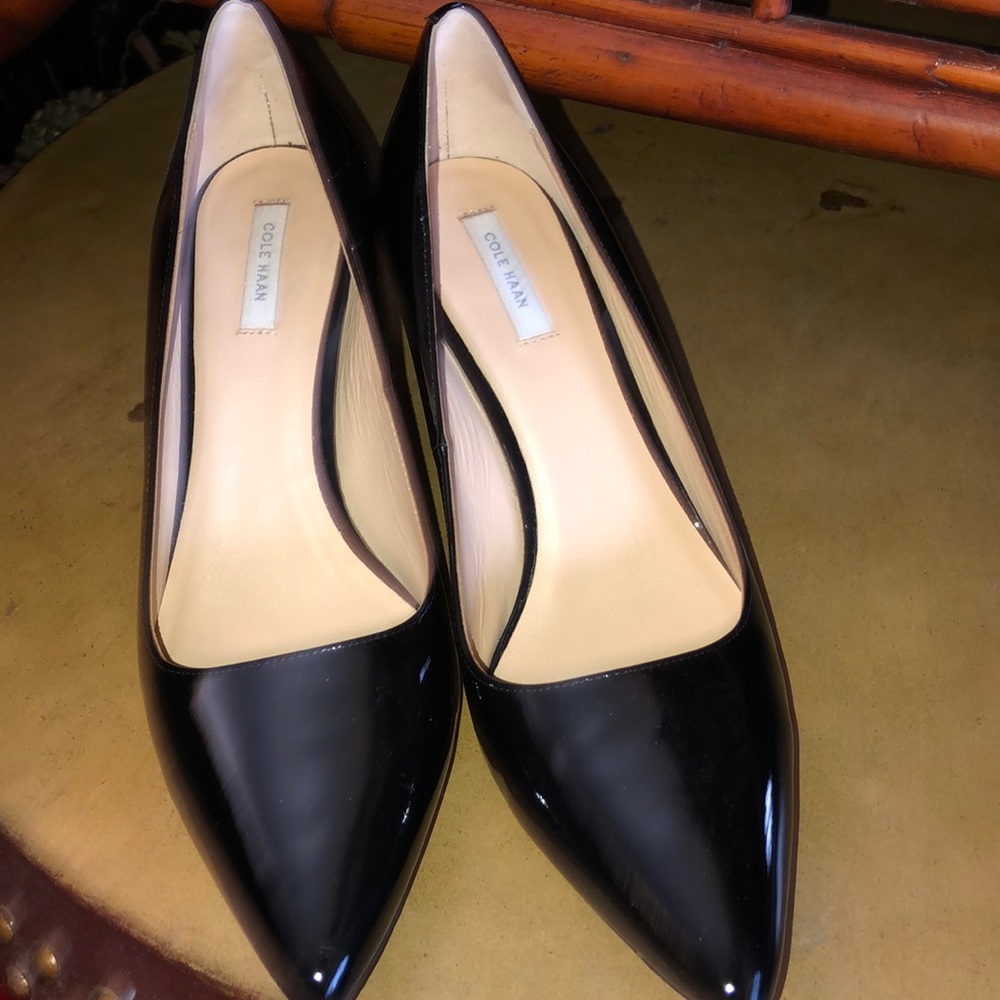 Cole Haan Black Patent Pump 8.5